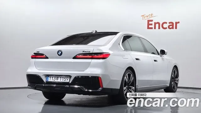 BMW 7 (G70) 750e xDrive M, миниатюра 30