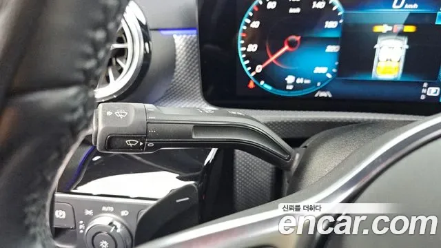 Mercedes-Benz A-Class A220, миниатюра 17