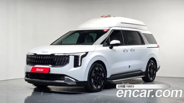 Kia Carnival HEV 4 мест Signature