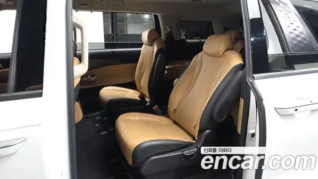 Kia Carnival дизель 9 мест, миниатюра 20