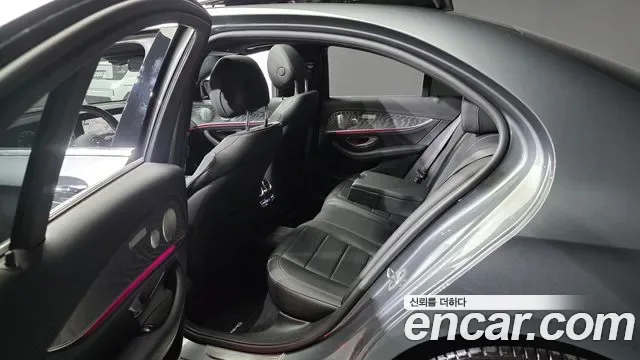 Mercedes-Benz E-Class E350 4MATIC AMG Line, миниатюра 13