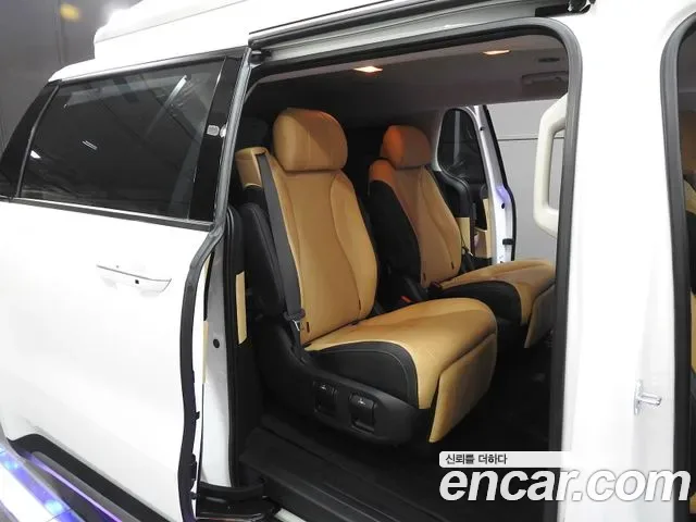 Kia Carnival бензин 7 мест, миниатюра 4