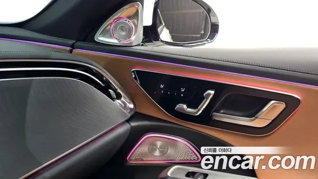 Mercedes-Benz E-Class E200 AMG Line, миниатюра 28