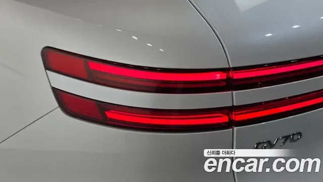 Genesis GV70 2.5T бензин AWD ( ), миниатюра 17