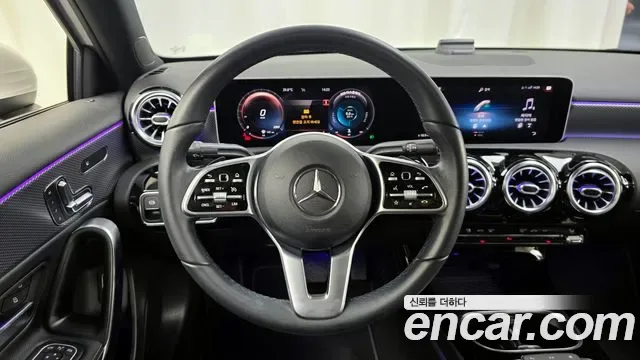 Mercedes-Benz A-Class A220, миниатюра 4
