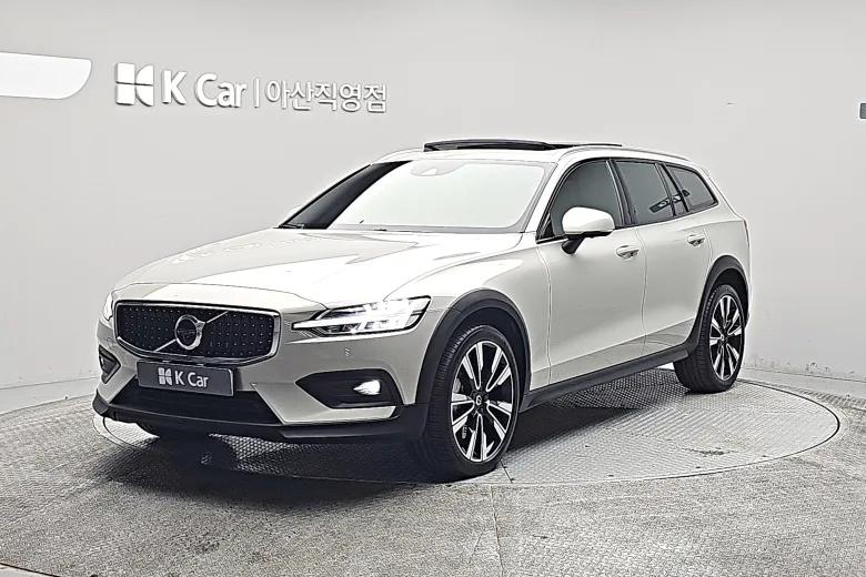 Volvo V60 бензин 4WD B5 AWD