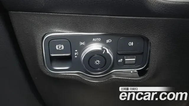 Mercedes-Benz GLB AMG GLB35 4MATIC, миниатюра 4