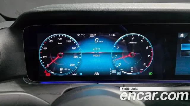 Mercedes-Benz E-Class E250, миниатюра 10