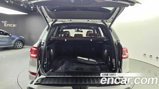 BMW X5 M50i, миниатюра 10