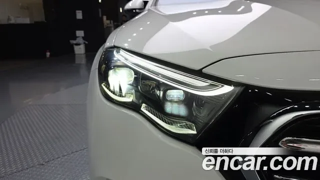 Mercedes-Benz E-Class E300 4MATIC, миниатюра 21