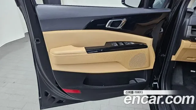 Kia Carnival бензин 7 мест, миниатюра 24