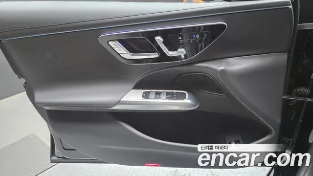 Mercedes-Benz E-Class E200, миниатюра 6