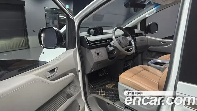 Hyundai Staria 4WD Lounge 9 мест Prestige, миниатюра 9