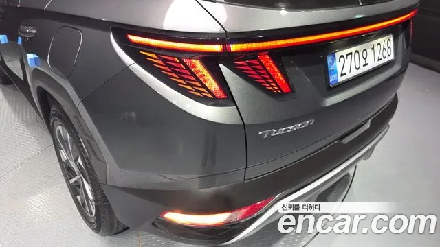 Hyundai TUCSON Inspiration 2WD, миниатюра 2