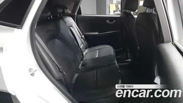Hyundai Kona бензин 2.0 2WD, миниатюра 5