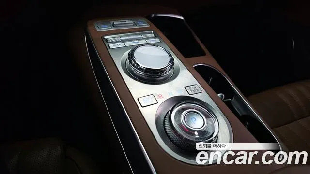 Genesis GV70 2.5T бензин AWD ( ), миниатюра 3