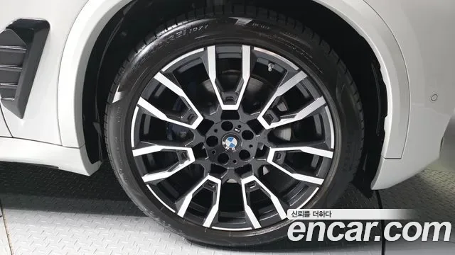 BMW X5 xDrive 40i M, миниатюра 3