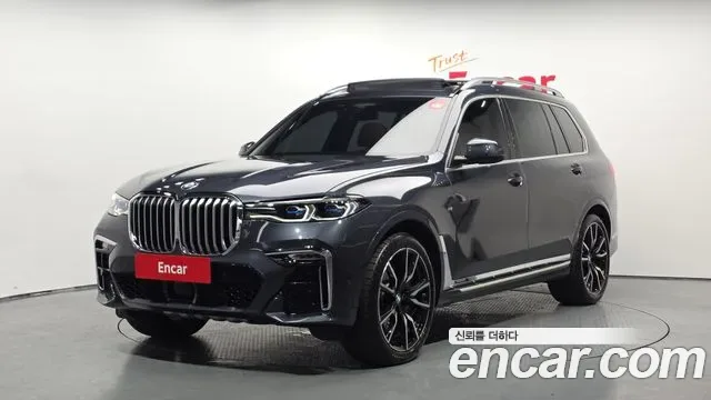 BMW X7 xDrive 40i M 6 мест