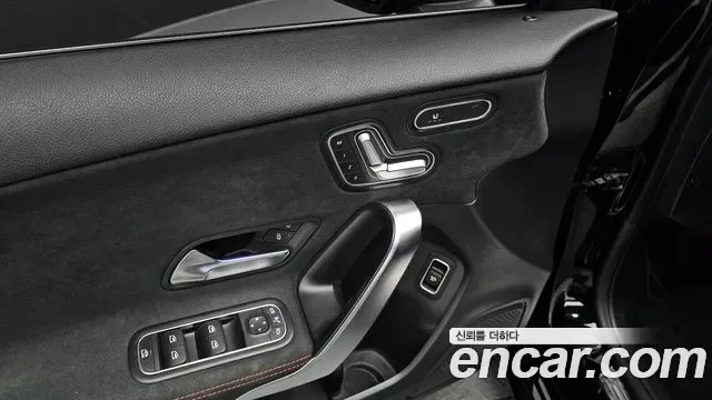 Mercedes-Benz A-Class AMG A35 4MATIC, миниатюра 11