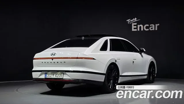 Hyundai Grandeur Calligraphy, миниатюра 9