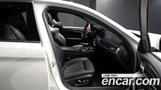 BMW 5 (G30) 520i M, миниатюра 11