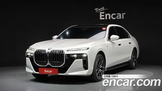 BMW 7 (G70) 740i sDrive M