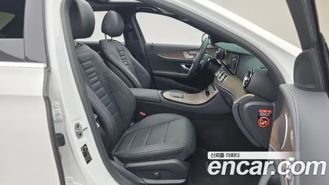 Mercedes-Benz E-Class E250, миниатюра 5