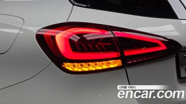 Mercedes-Benz A-Class A220, миниатюра 20