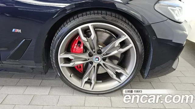 BMW 5 (G30) M550i xDrive, миниатюра 17