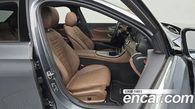 Mercedes-Benz E-Class E250, миниатюра 18