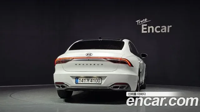 Hyundai Grandeur Calligraphy, миниатюра 2