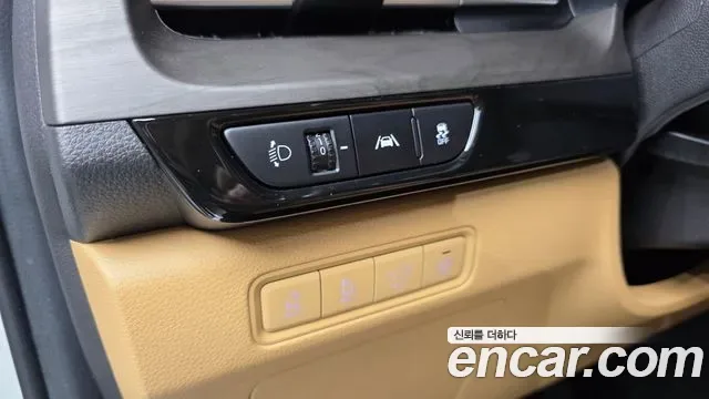 Kia Carnival бензин 7 мест Signature, миниатюра 8