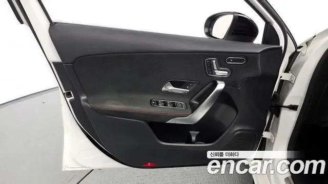 Mercedes-Benz A-Class AMG A45 4MATIC+, миниатюра 18