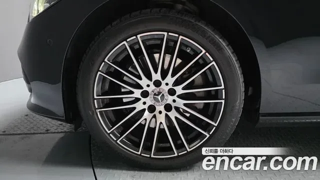 Mercedes-Benz C-Class C200, миниатюра 18