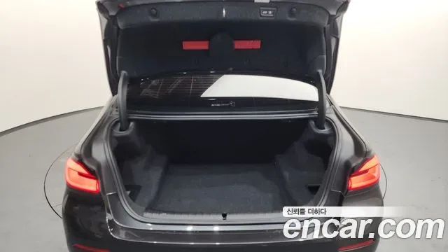 BMW 5 (G30) 520i, миниатюра 17