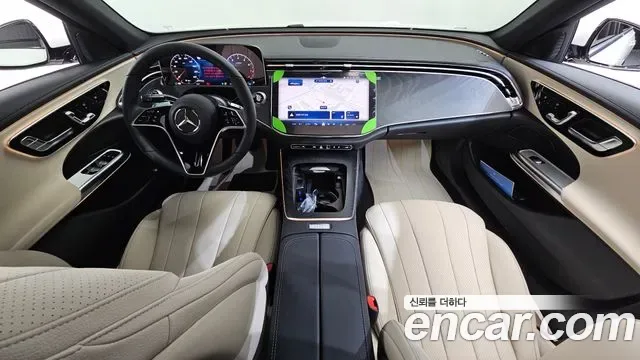 Mercedes-Benz E-Class E200, миниатюра 21
