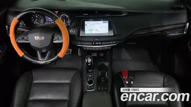 Cadillac XT4 2.0 AWD, миниатюра 3