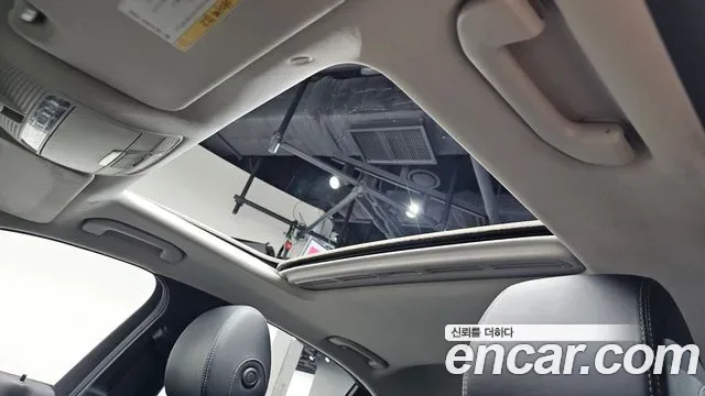 Mercedes-Benz E-Class E300 4MATIC, миниатюра 2