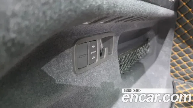 Audi Q8 55 TFSI Premium, миниатюра 10