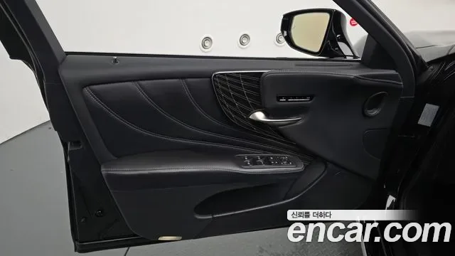 Lexus LS 3.5 AWD, миниатюра 17