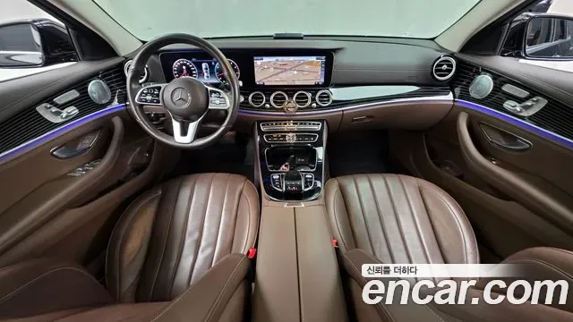 Mercedes-Benz E-Class E450 4MATIC, миниатюра 4