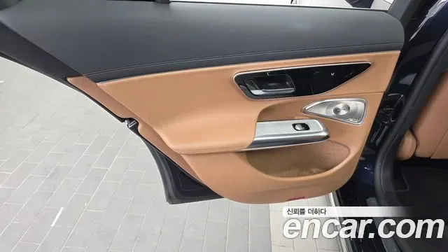 Mercedes-Benz E-Class E450 4MATIC, миниатюра 23