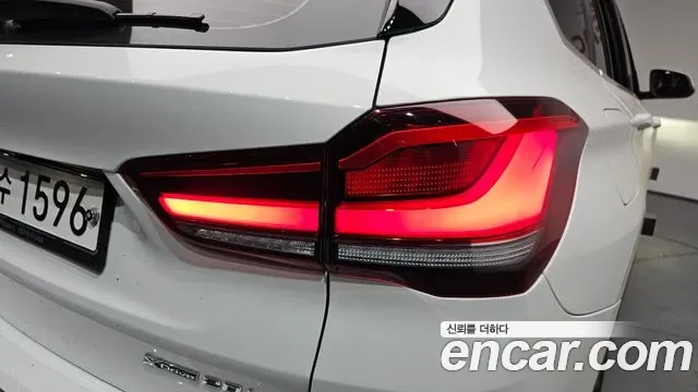 BMW X1 xDrive 20i, миниатюра 11