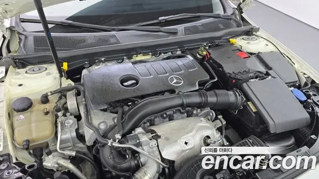 Mercedes-Benz A-Class A250 4MATIC, миниатюра 4