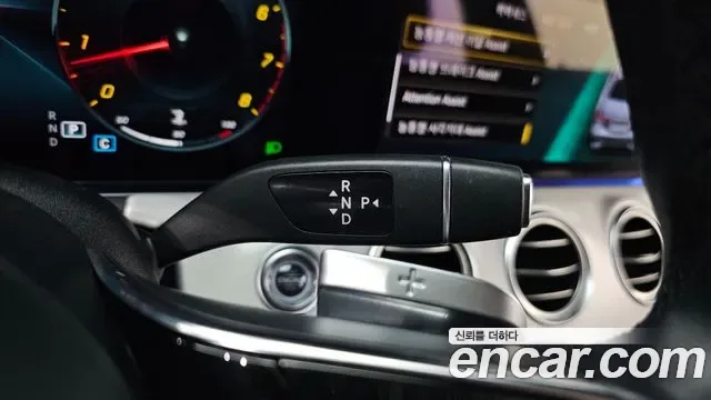 Mercedes-Benz E-Class E250, миниатюра 10