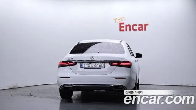 Mercedes-Benz E-Class E250, миниатюра 24
