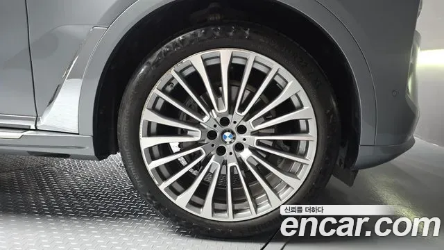 BMW X7 xDrive 40i 7 мест, миниатюра 10