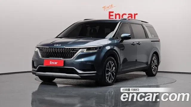 Kia Carnival дизель 9 мест Prestige