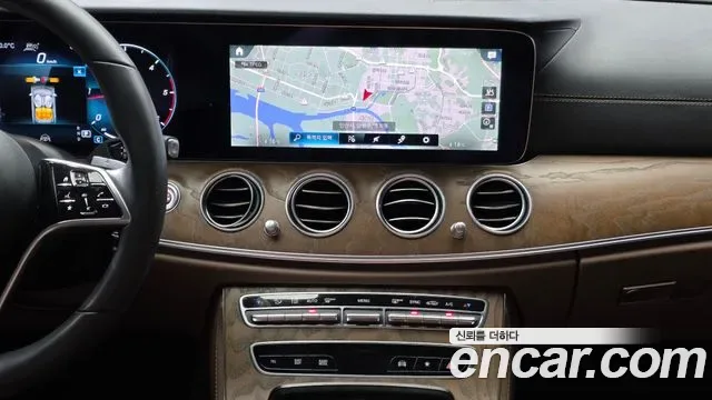 Mercedes-Benz E-Class E220d 4MATIC, миниатюра 29