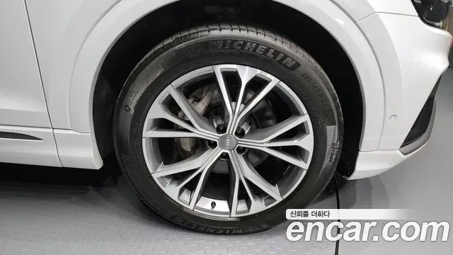 Audi Q8 50 TDI Premium, миниатюра 8